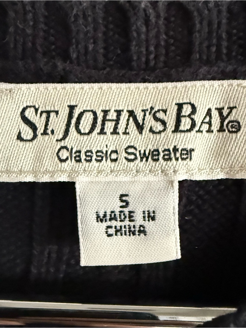 womens cableknit crew neck sweater - Picture 3 of 4